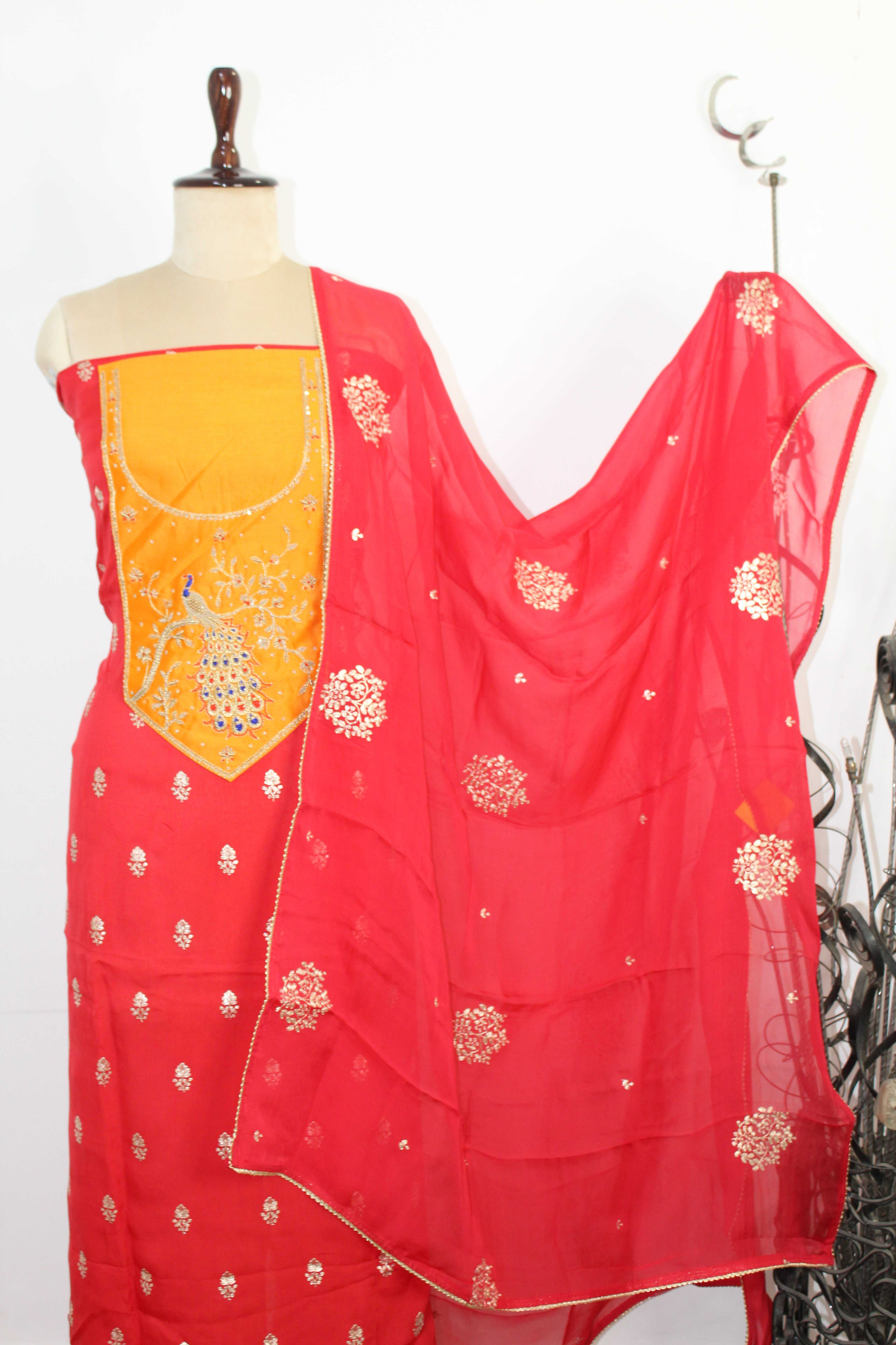 Dabka Hand Work Un-Stitched Suit Fabric