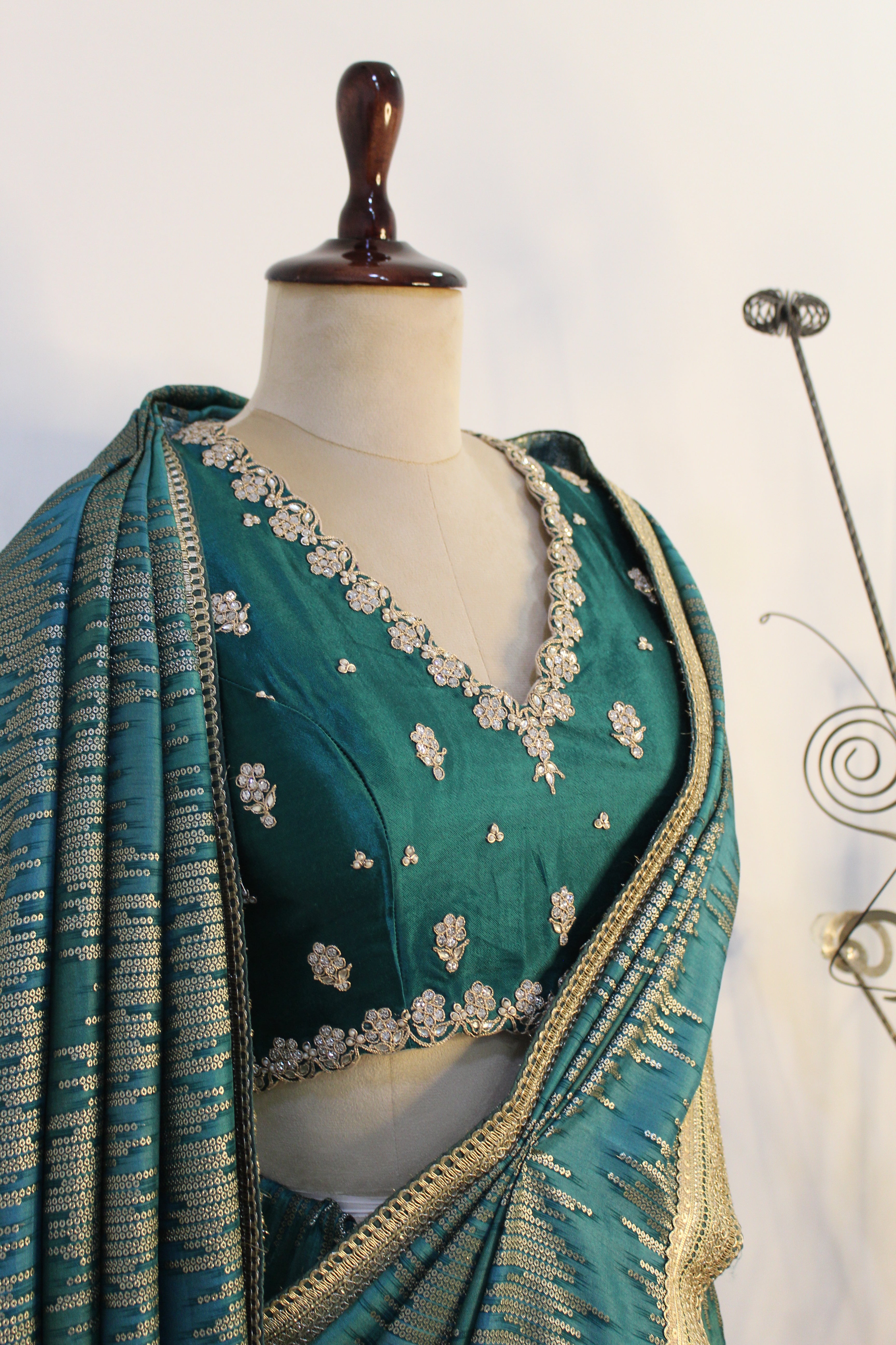 Saree With Readymade Blouse