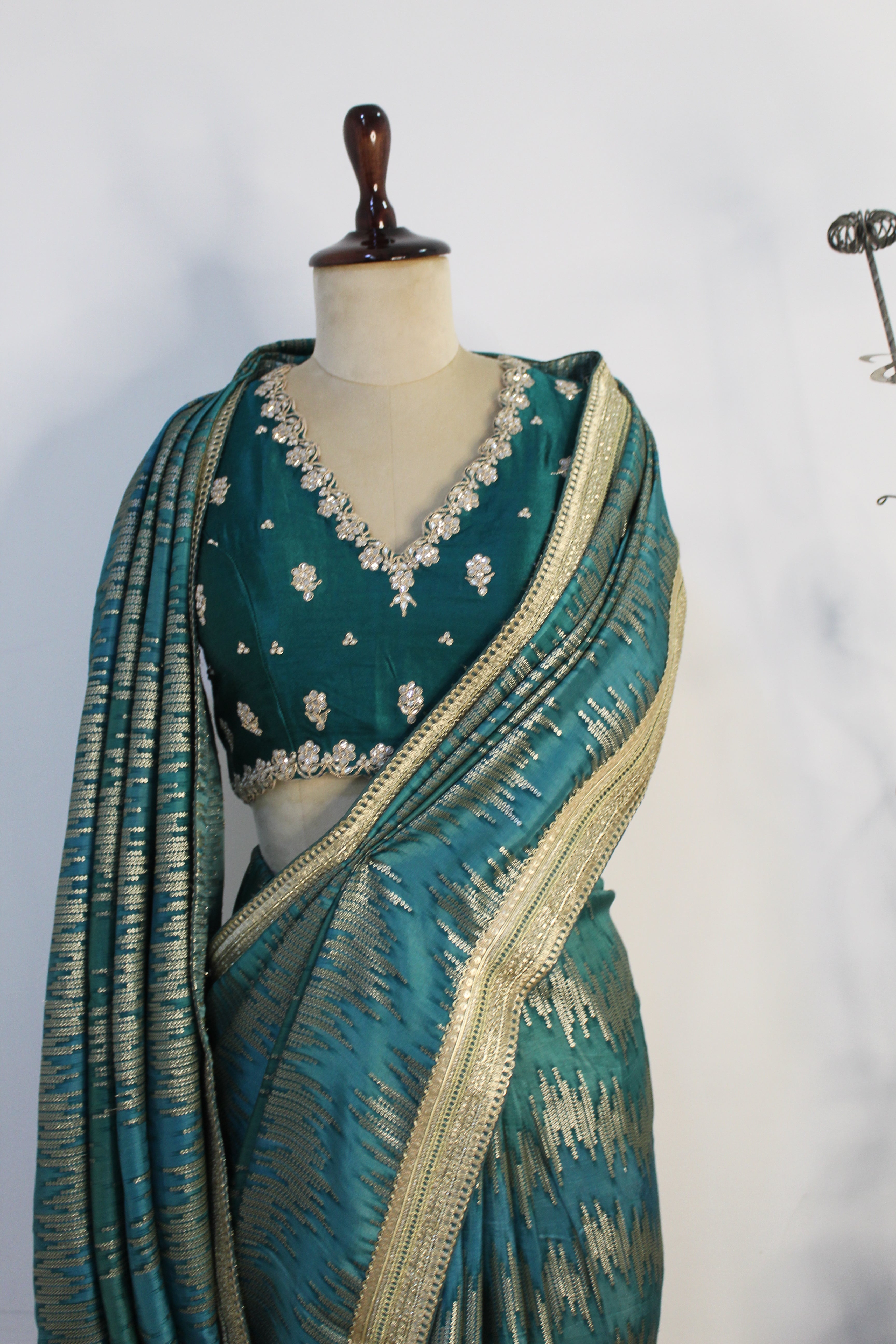 Saree With Readymade Blouse