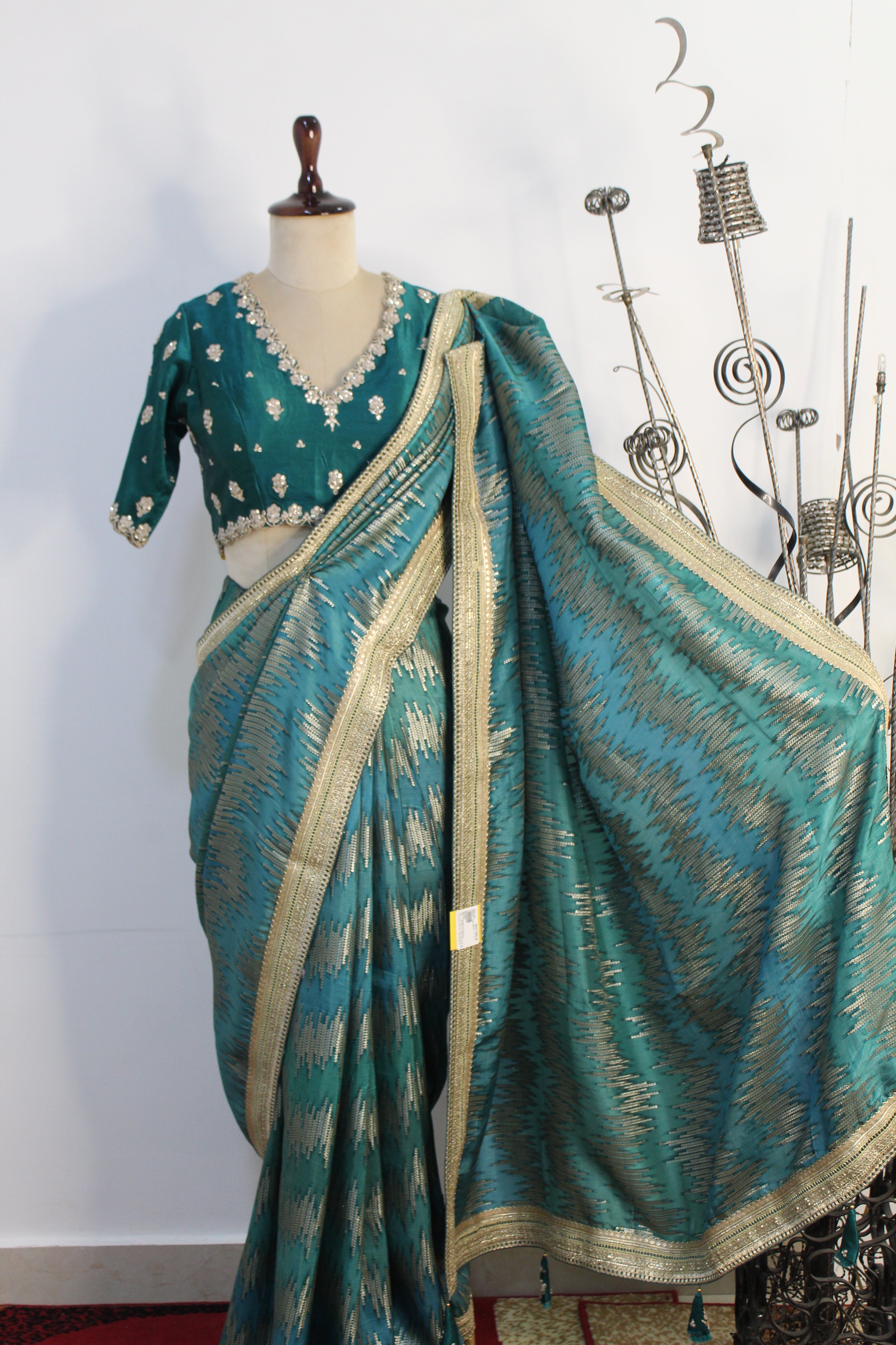 Saree With Readymade Blouse