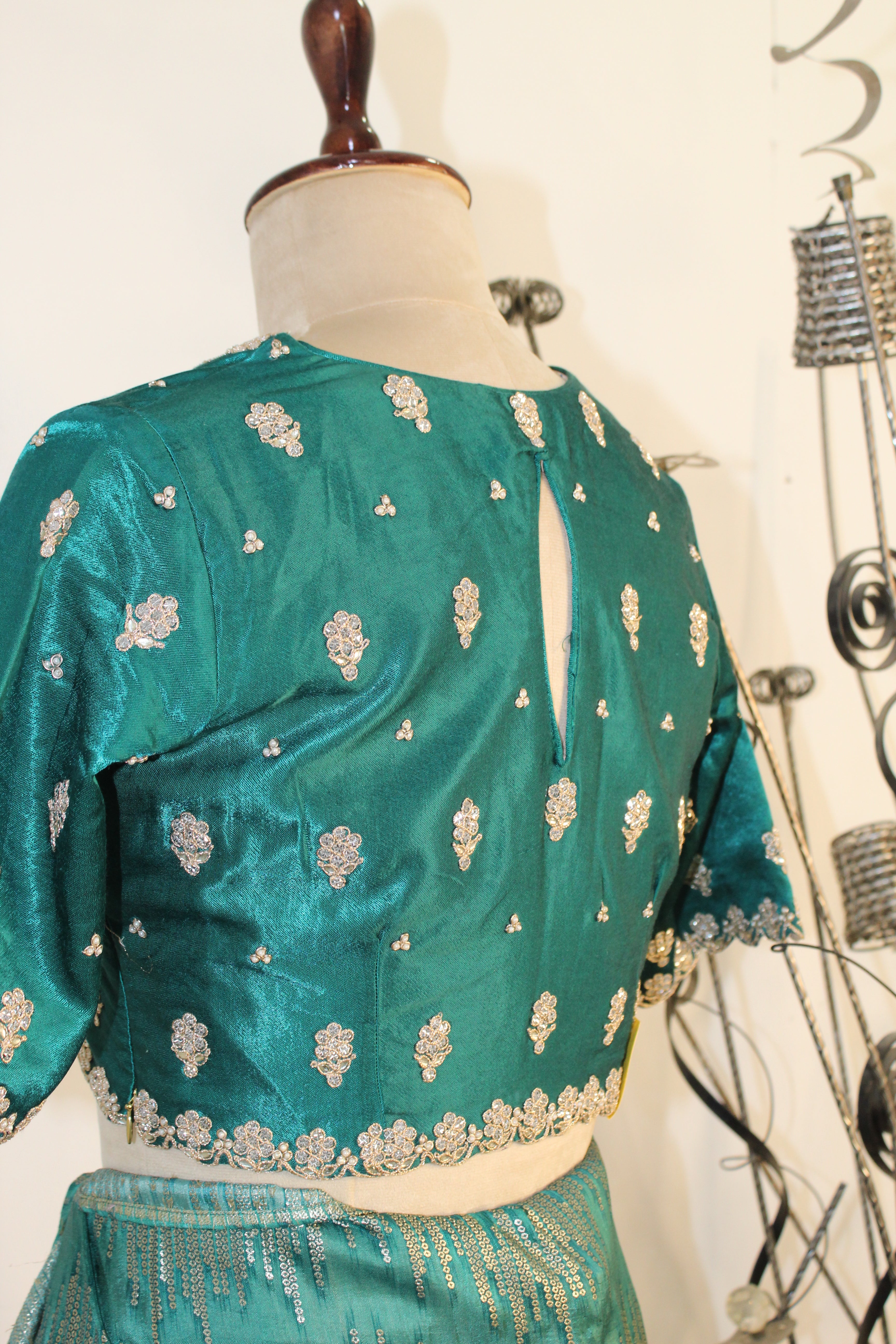 Saree With Readymade Blouse