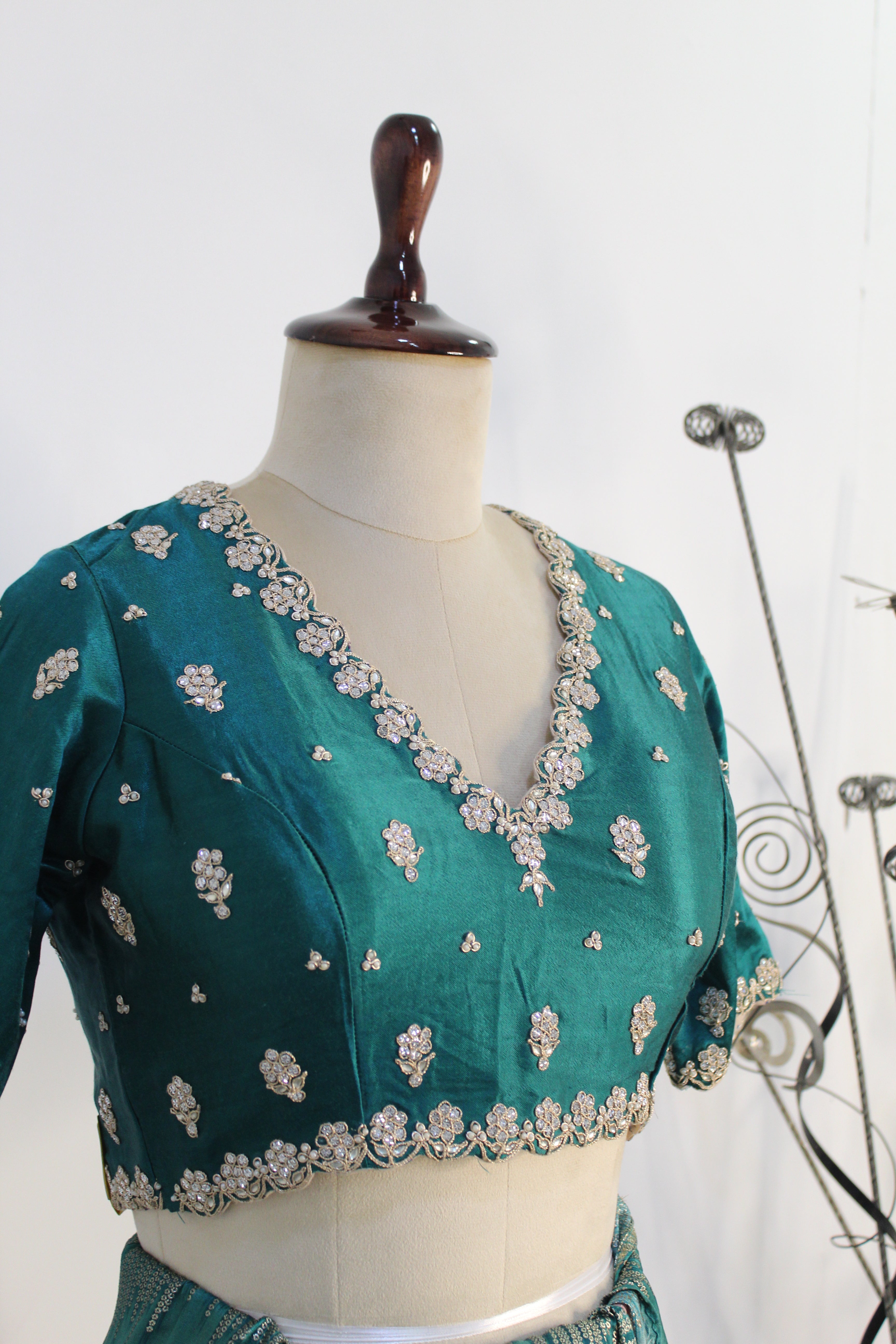 Saree With Readymade Blouse