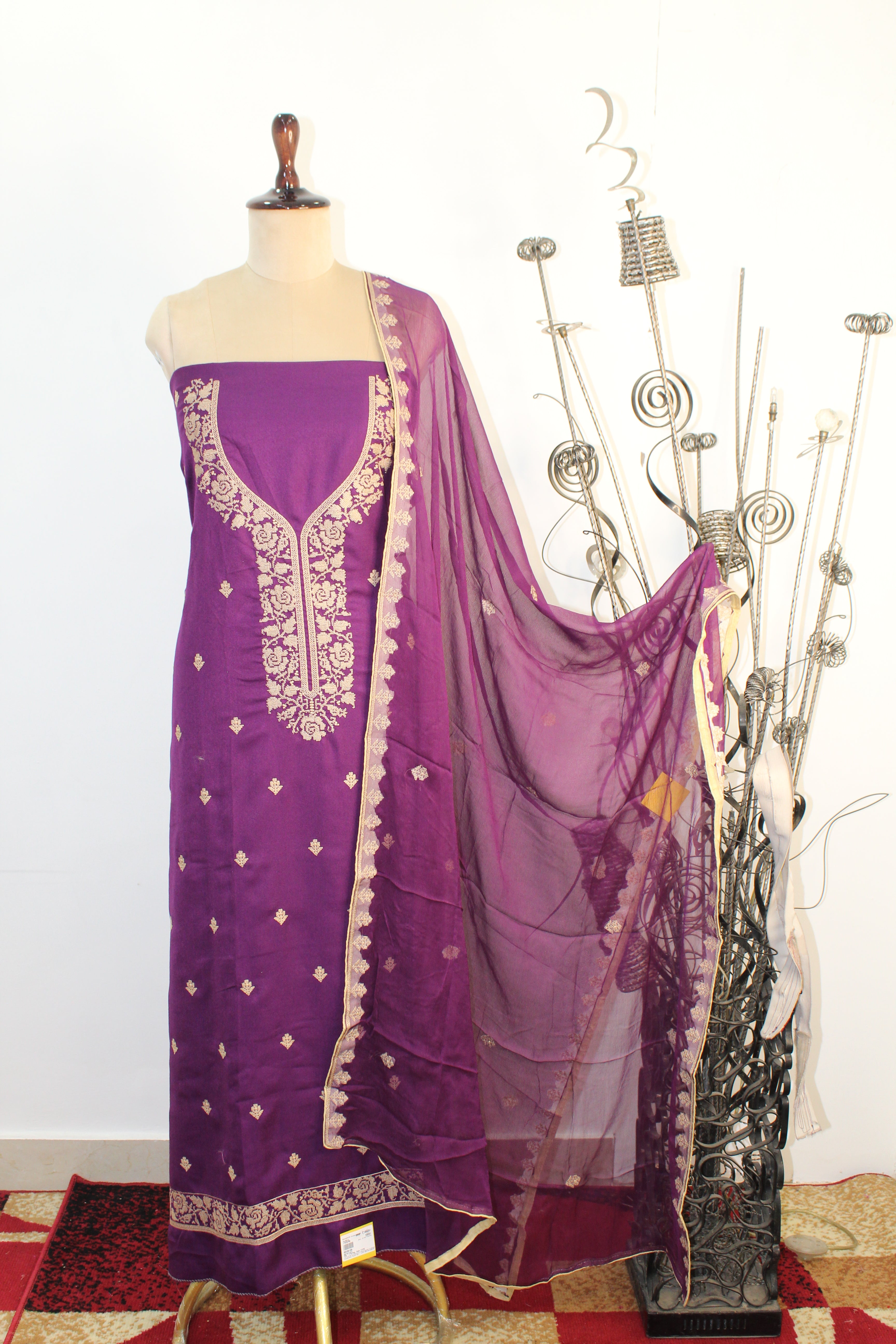 Semi Pashmina With Work Un-Stitched Suit Fabric New