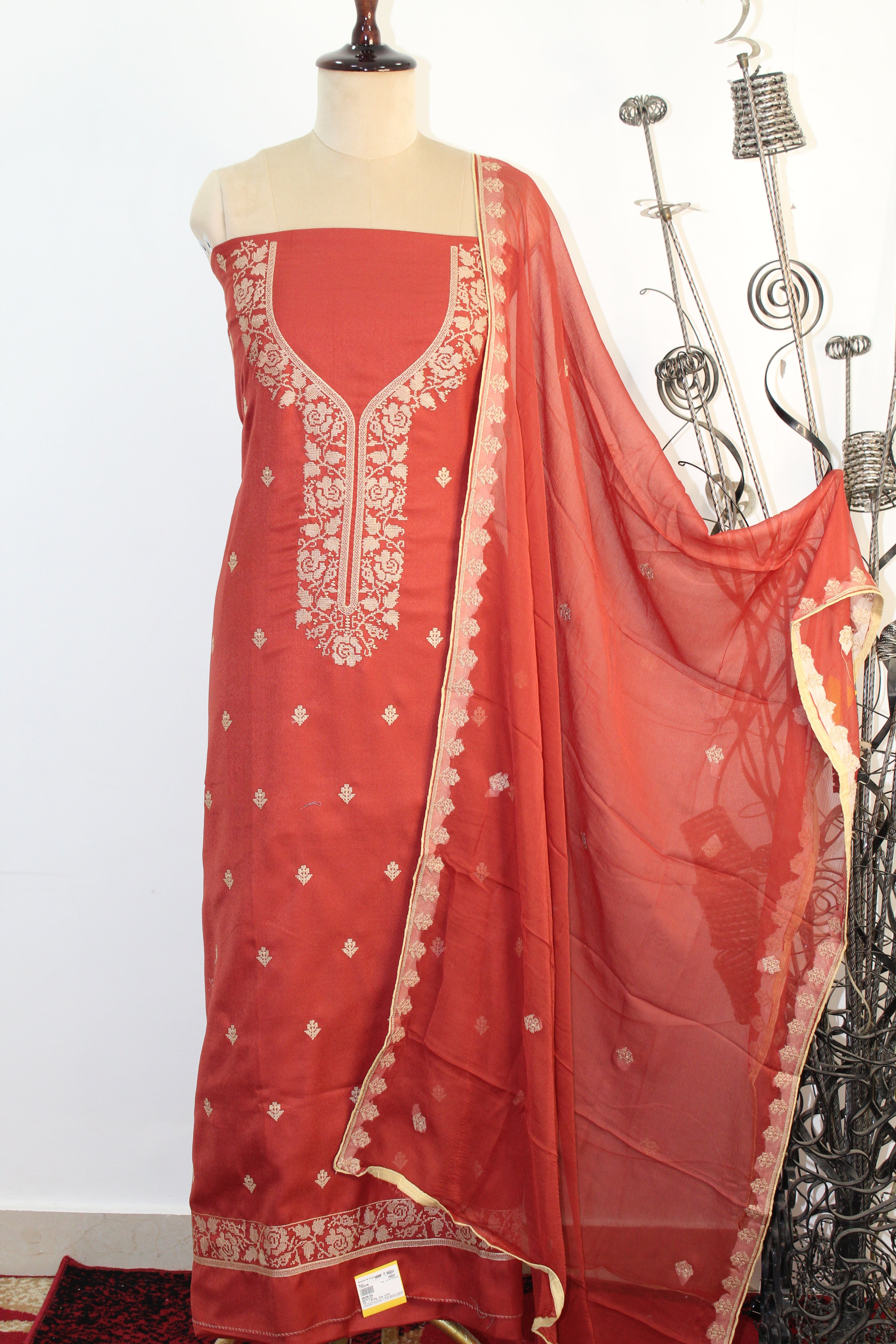 Semi Pashmina With Work Un-Stitched Suit Fabric New
